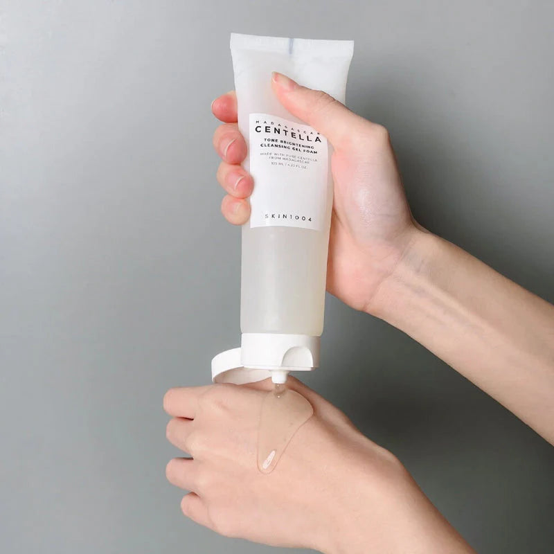 SKIN1004 Madagascar Centella Tone Brightening Cleansing Gel Foam – 125 ml